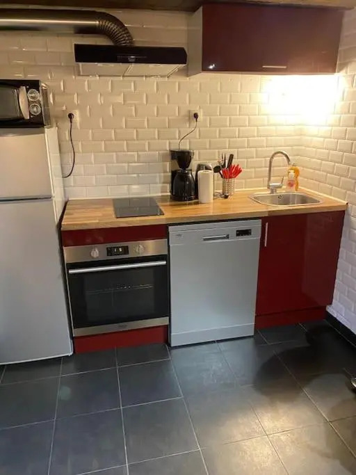 Studio 29 m2 proche La Défense WIFI