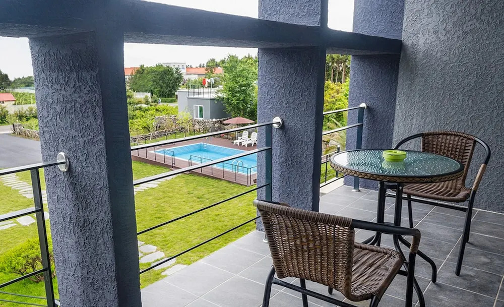 Seogwipo Donnaeco Pension