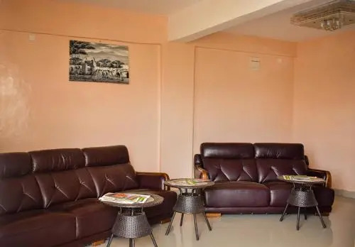 Amara Ridge Hotel Meru