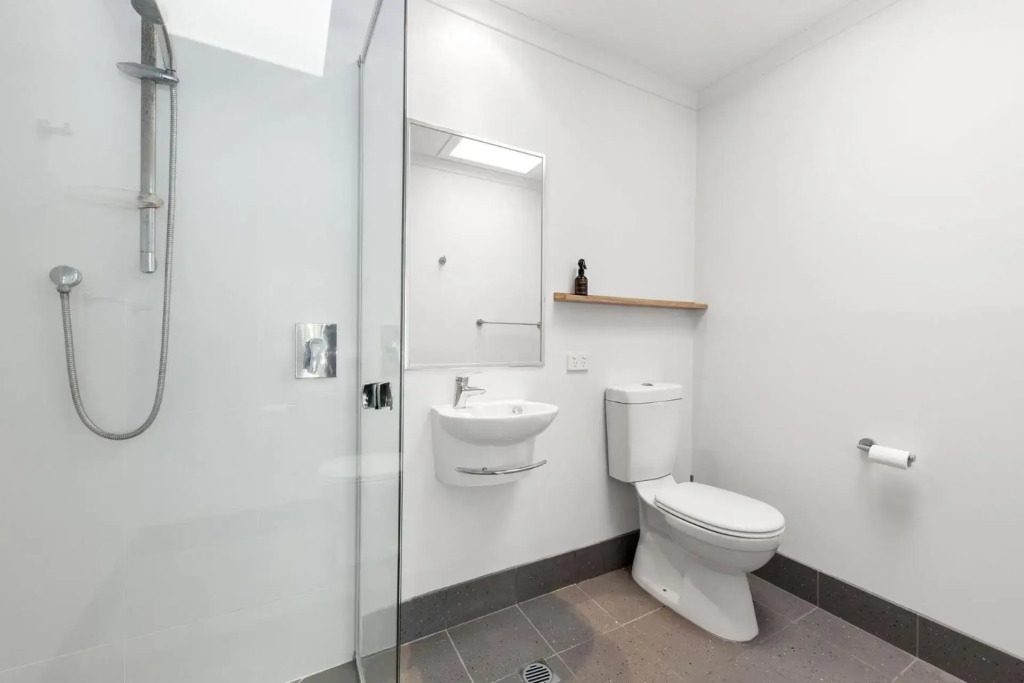 5 Samarin Court Convenient and Comfortable