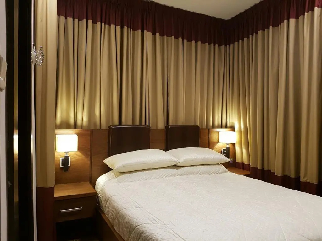 Janty Apartments