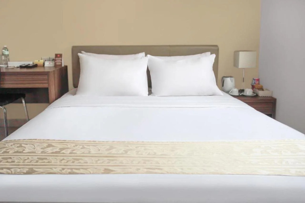 LeGreen Suite Gatot Subroto