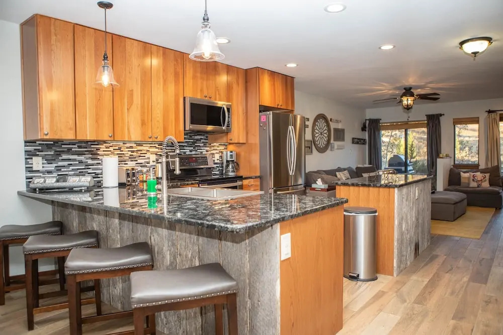 1221 Keystone Gulch 3 Bedroom Condo by RedAwning