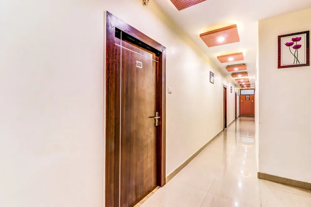 FabHotel Sain Dass