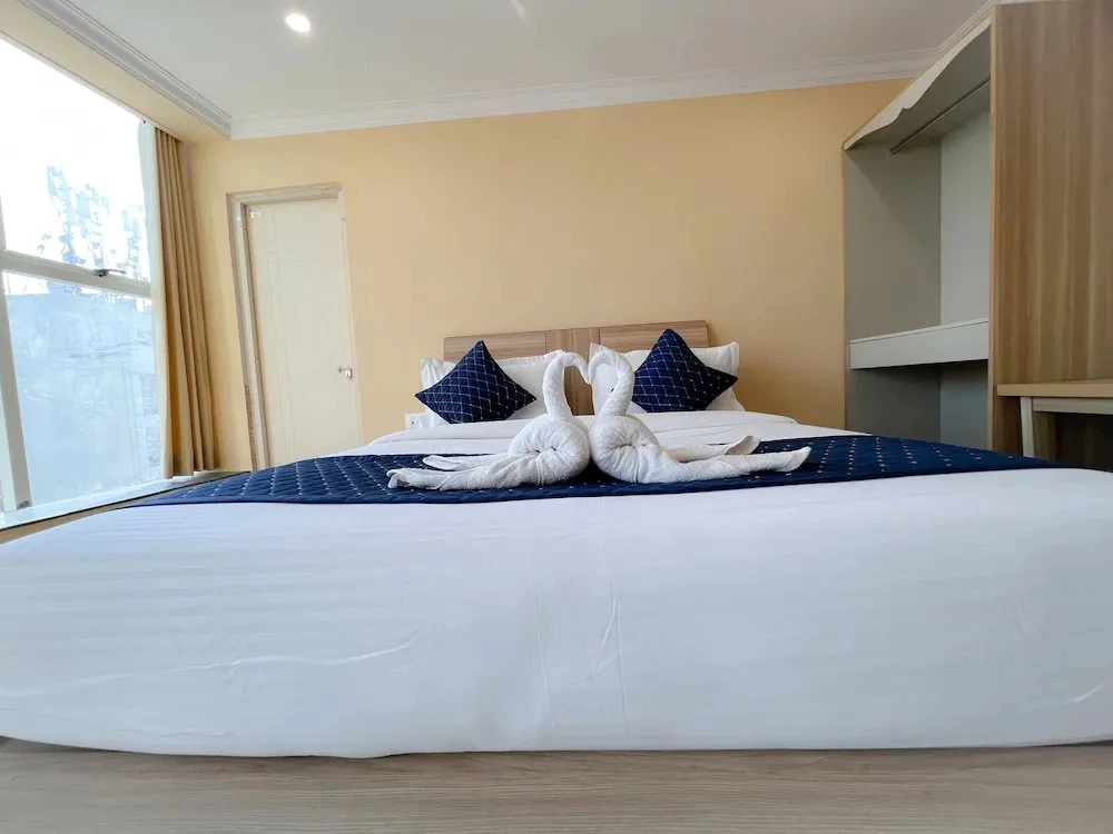 FabHotel BNS Comforts