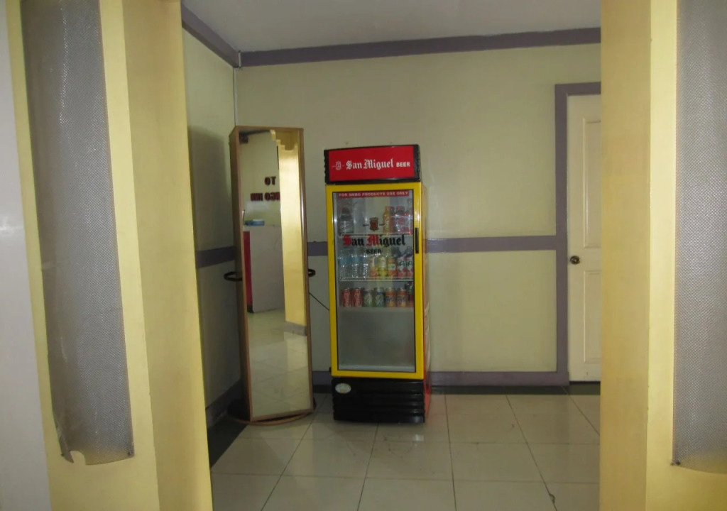 OYO 790 Mango Inn
