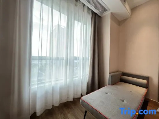 Tongbai Yun Hotel (Anqing Duxiu Avenue Greenland New Metropolis Branch)