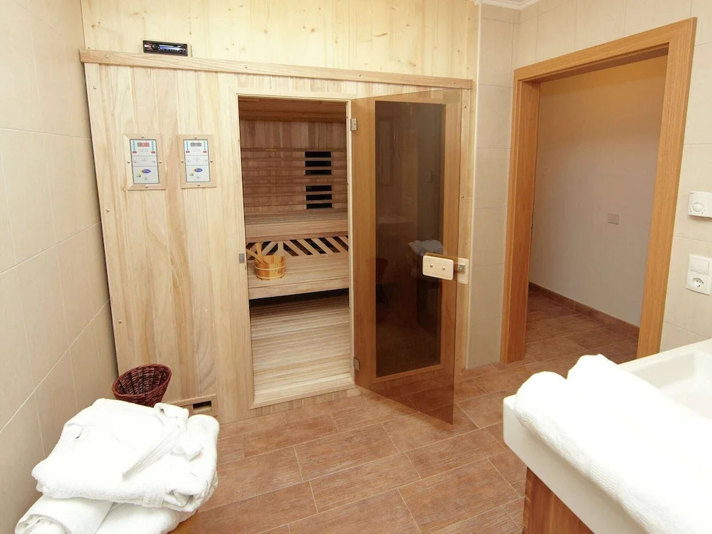 Cozy Holiday Home with Infrared Sauna in Salzburg