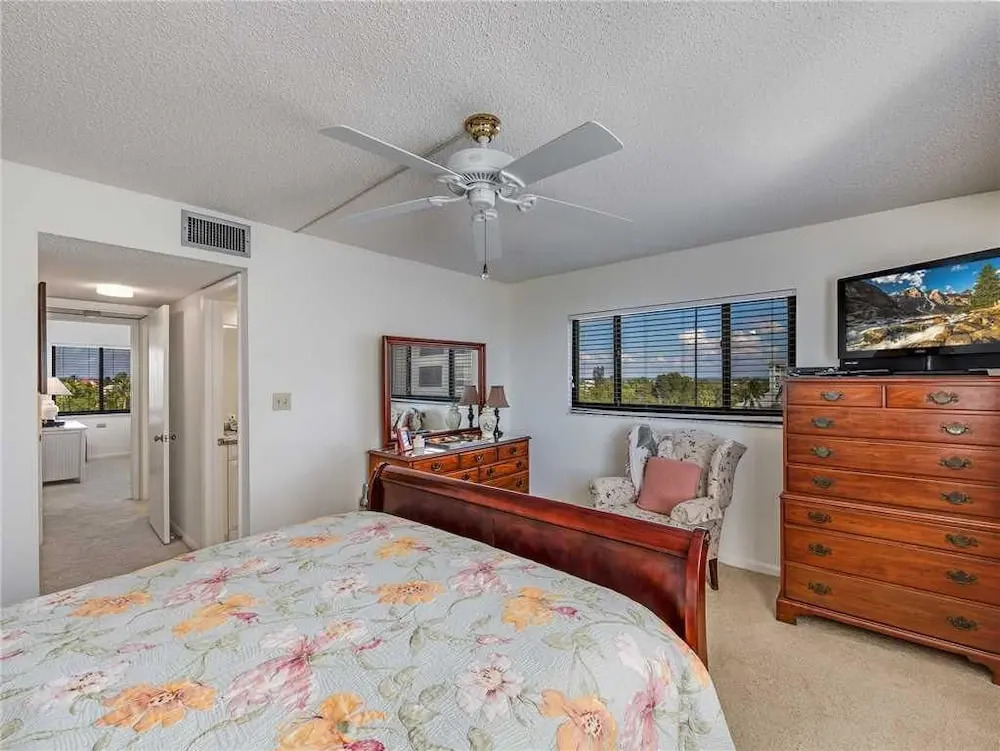Sandarac B511 - Two Bedroom Condo