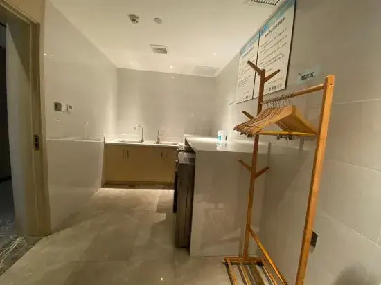Echarm Hotel (Liuzhou Liunan Wanda Plaza Liuyong Road )