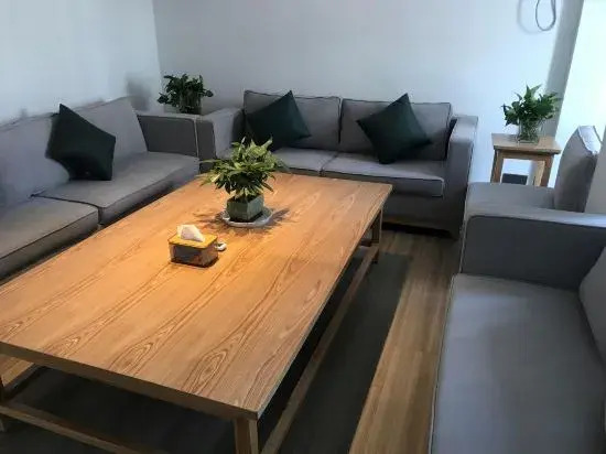 Yulin Xiaozhu Homestay (Shanghai Safari Park)