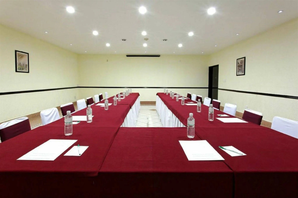 Gran Hotel Plaza Imperial