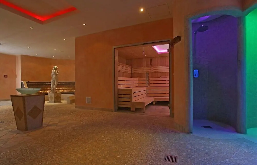 Cliff Wellness Ferienwohnungen Ruegen