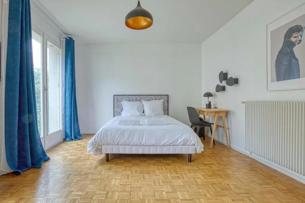 L'abstrait Alibigeois - Appartement moderne 135 m au calme avec 2 balcons