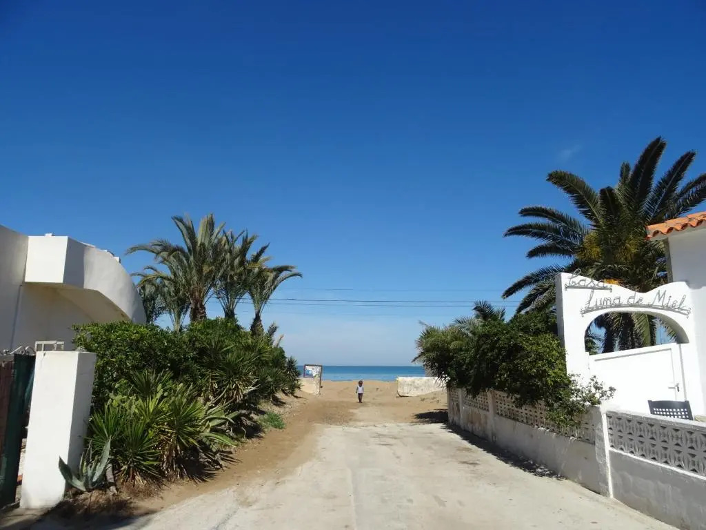 Villa at seafront with private garden-655