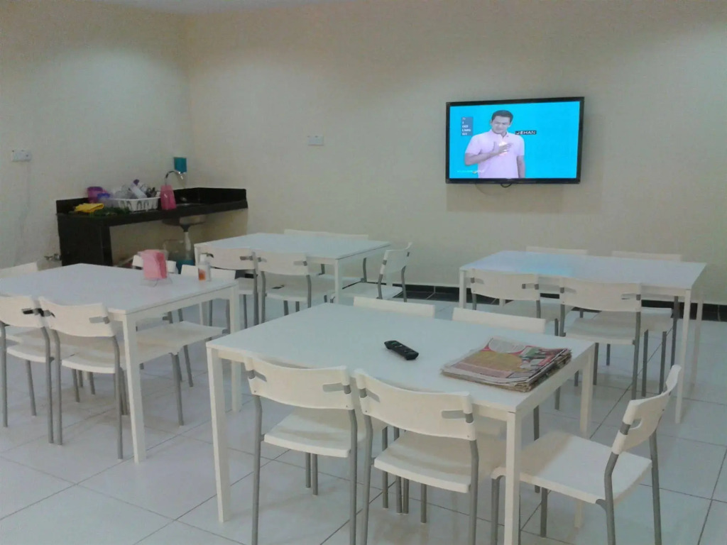 OYO 89493 Q Hotel Mentakab