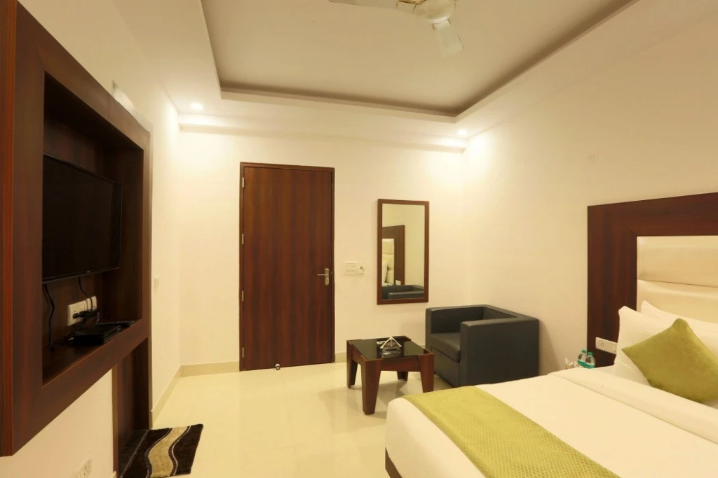 OYO 9268 Hotel Arch