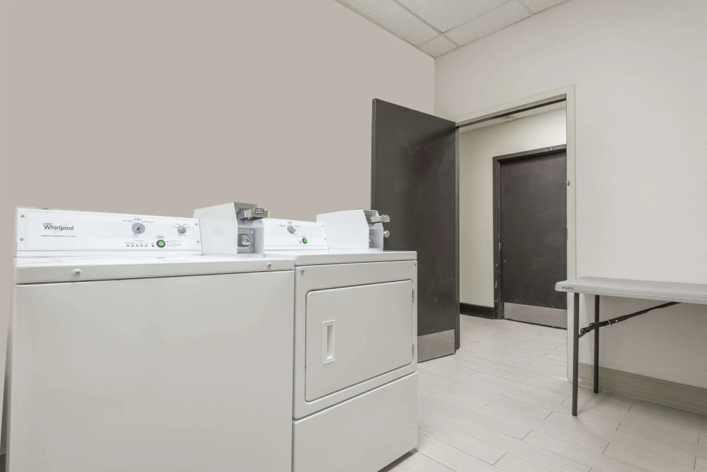 Days Inn by Wyndham Ashland
