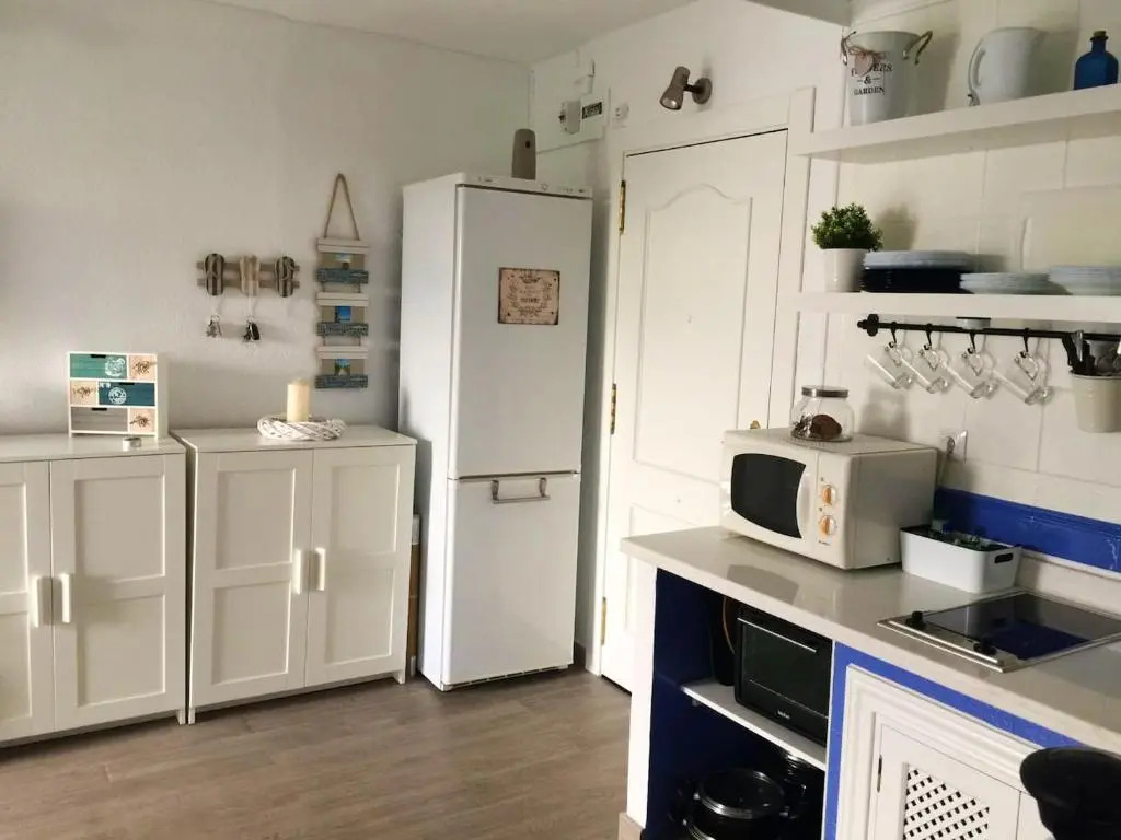 Apartment with 2 bedrooms in Benalmadena with wonderful mountain view shared pool terrace 400 m from the beach
