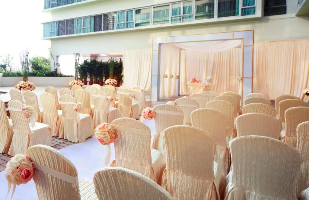 Regal Riverside Hotel