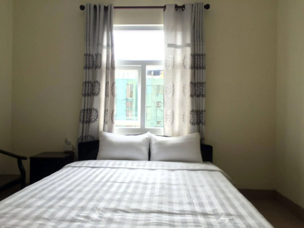 Jade Hotel