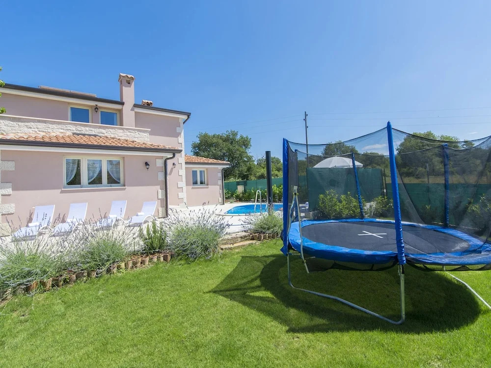 Luxuriously Equipped Villa With Private Pool Offers you an Excellent Vacation