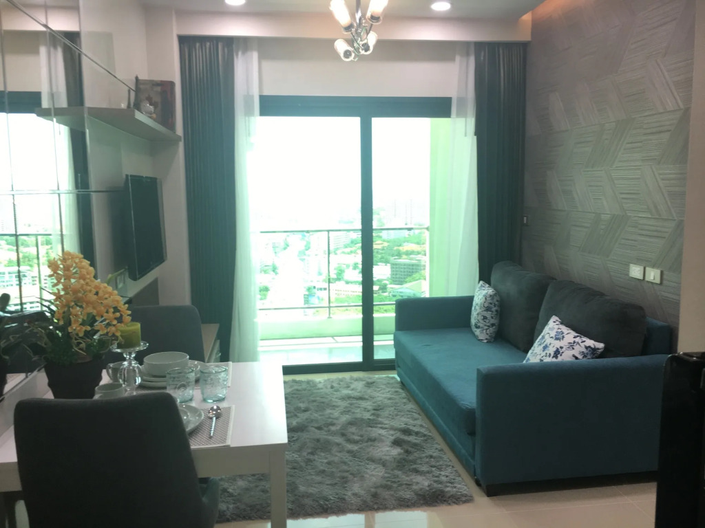 Dusit Grand Condo View