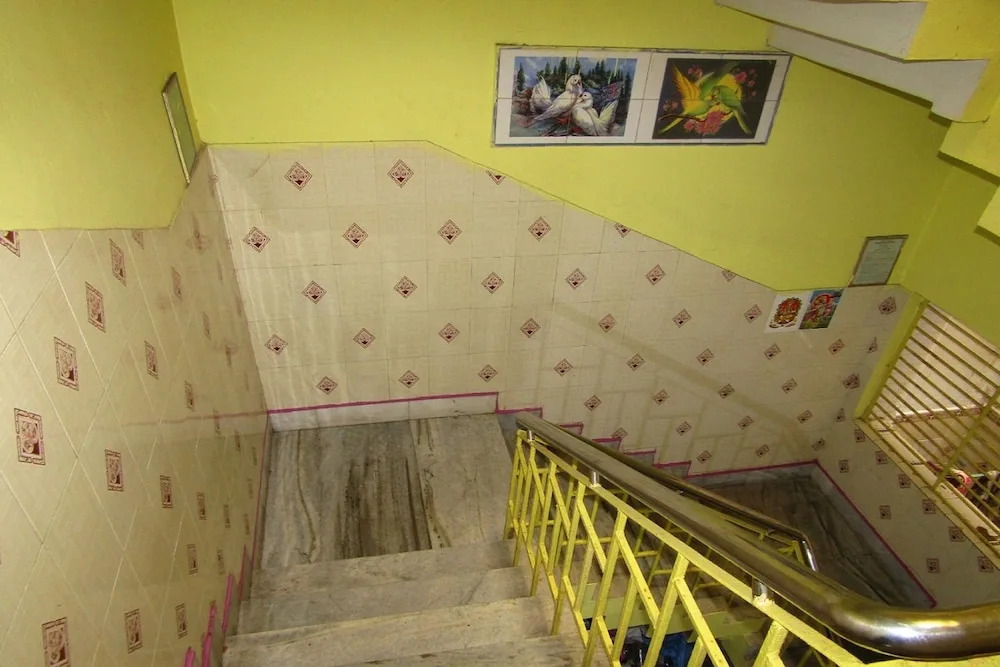 Goroomgo Neelachal Lodge Puri