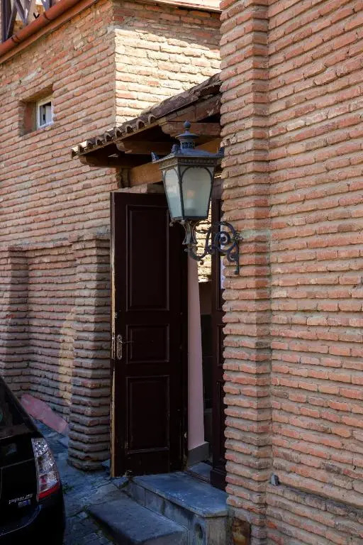 Anzori House