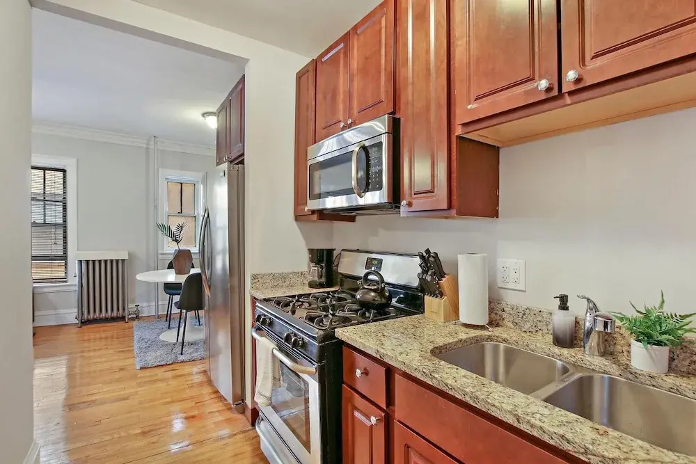 Homey 1BR - Eastwood 2S