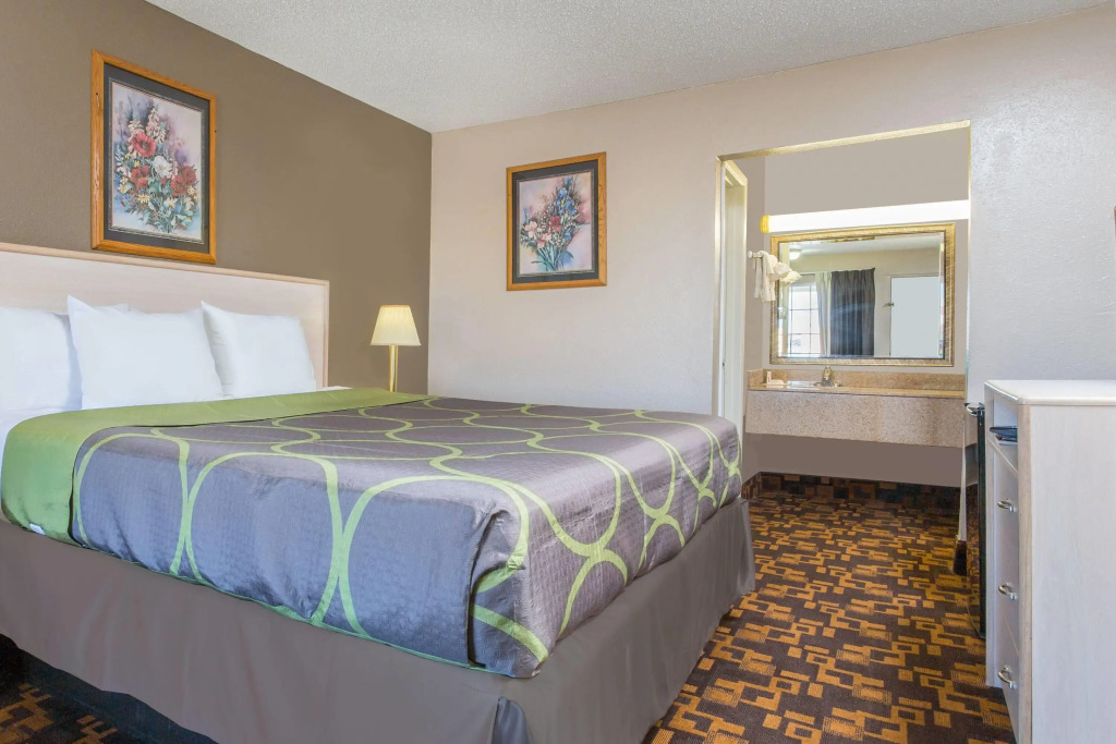 Super 8 by Wyndham Antioch/Nashville South East