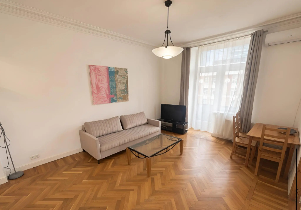 Good Room Guru на проспекте Кутузовский 24