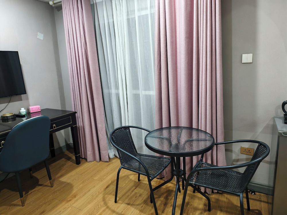 JUN YUE GRA Lagos hotel