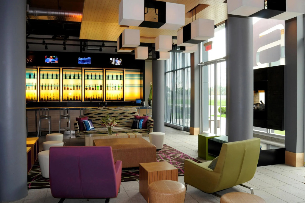 Aloft by Marriott Montreal Airport