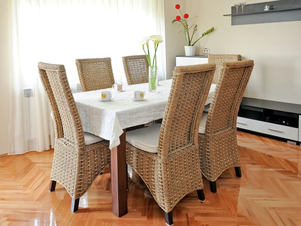 Spacious Apartment in a Quiet Area, 3 Bedrooms With Balcony, Nice Garden, BBQ