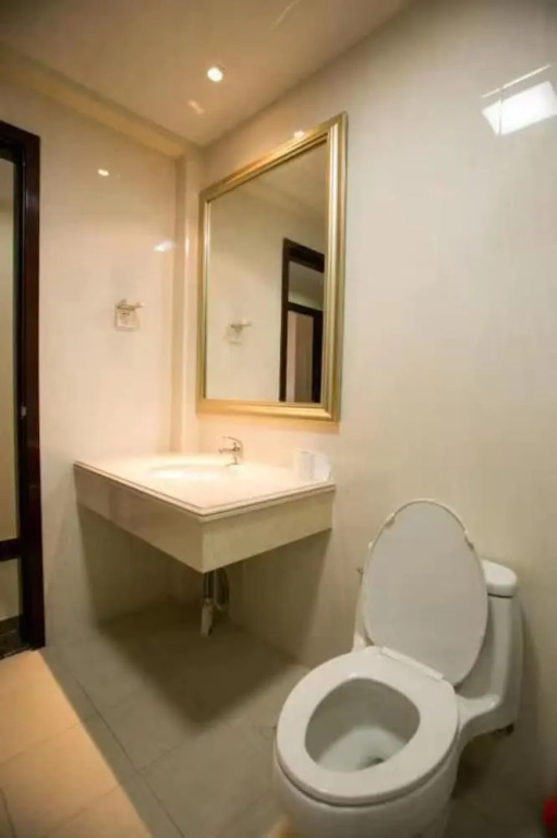 Pazhou Riverside Apartment