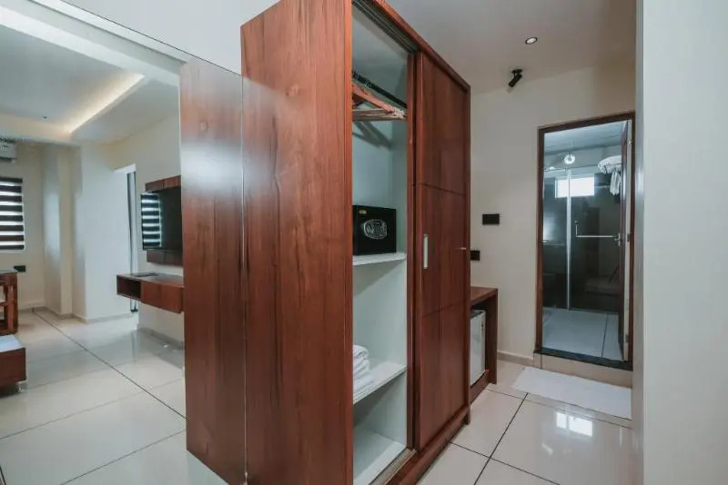 Fortview Suites