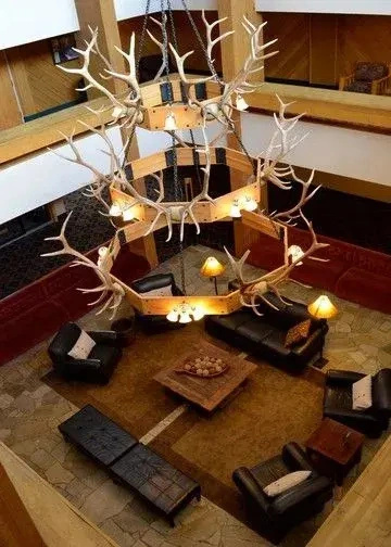 Huntley Lodge