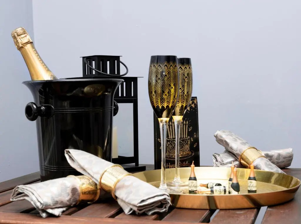 The Penthouse Gathering Wrexham (Sleeps 16)