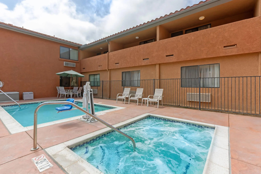 Quality Inn & Suites Oceanside Near Camp Pendleton