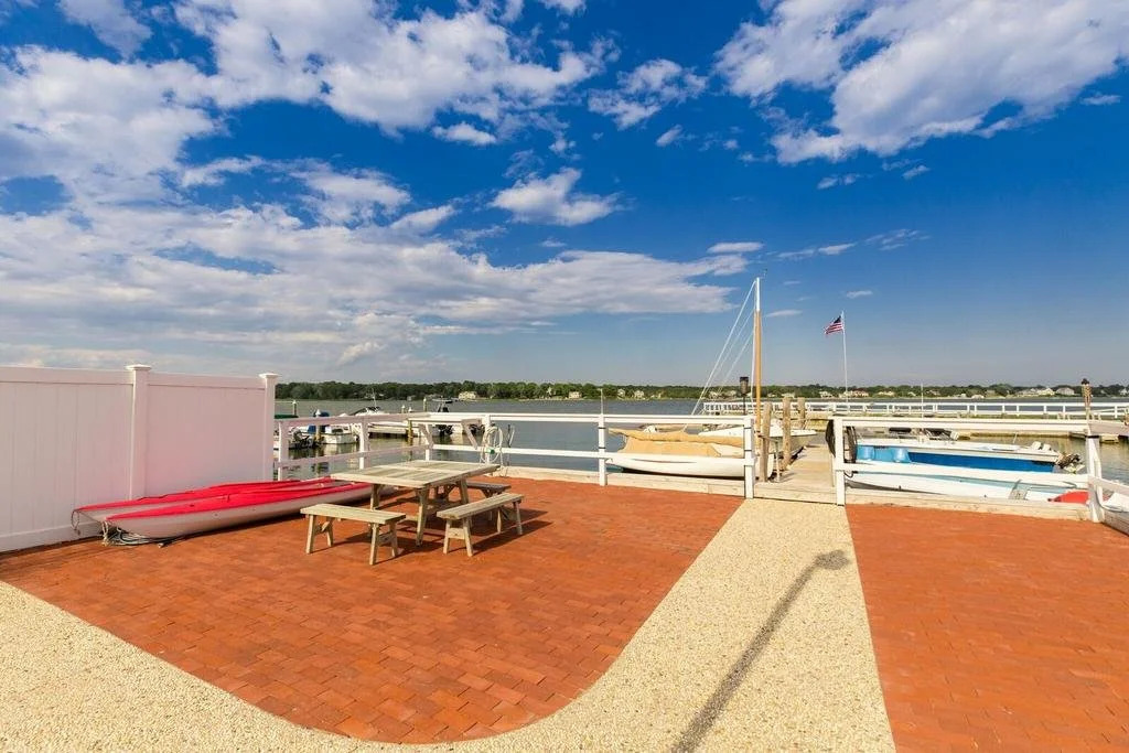 Colonial Shores Resort