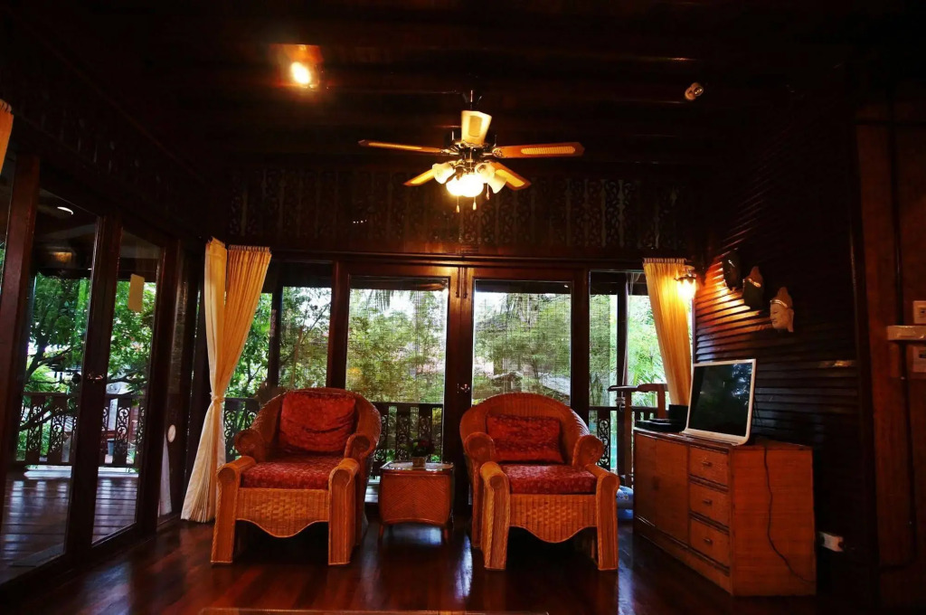 The Natives Samui