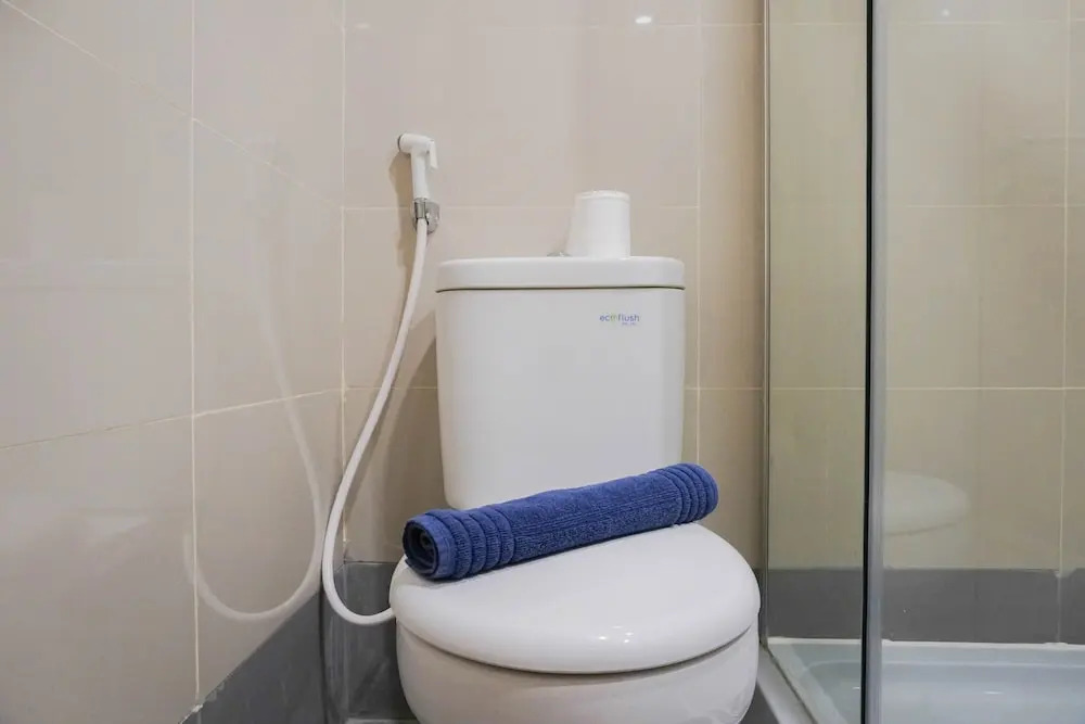 Big And Cozy 3br Apartment at Maqna Residence