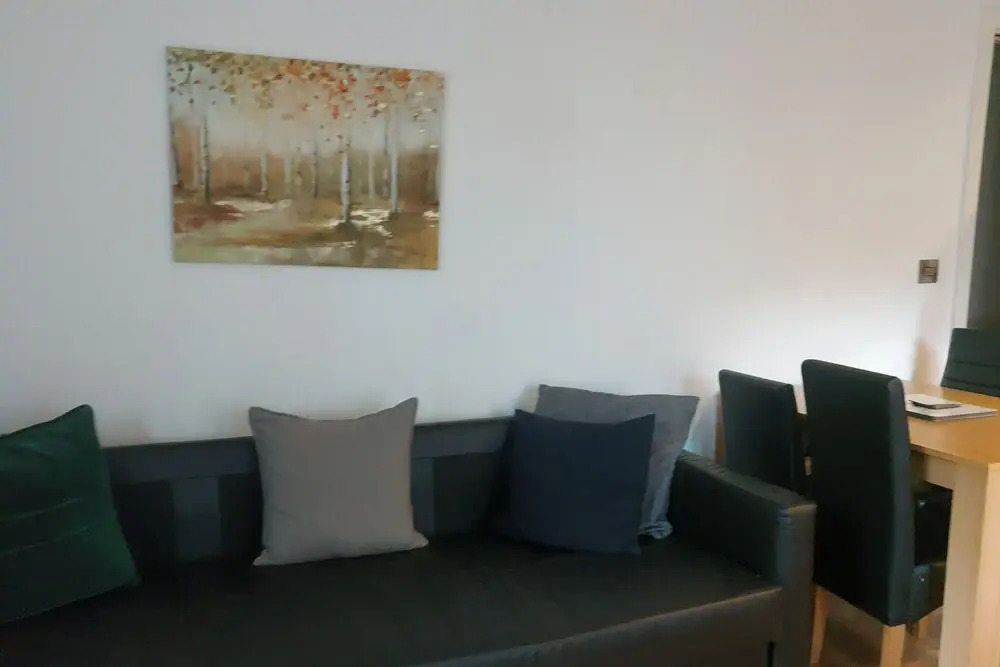 Modern 2-bed Apartment -12 Min Walk to Centre