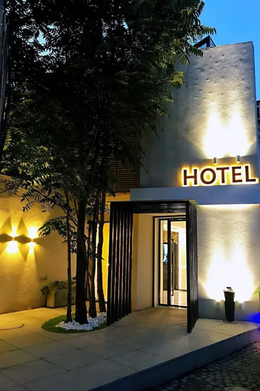 Dalian Luck Art Hotel