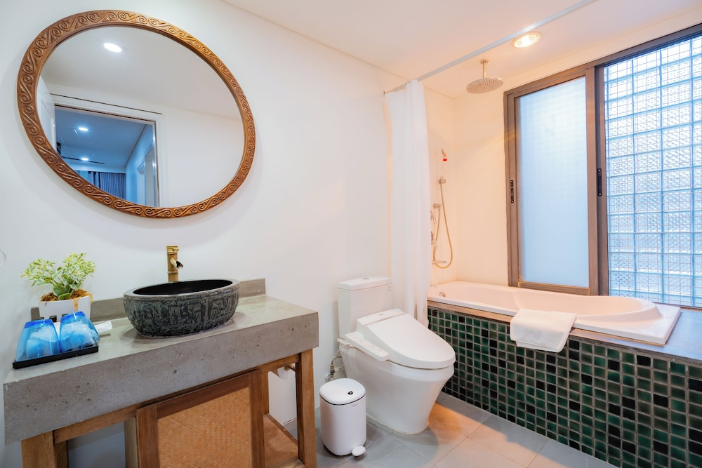 Sakamoto 2 Apartments by XÔI Residences