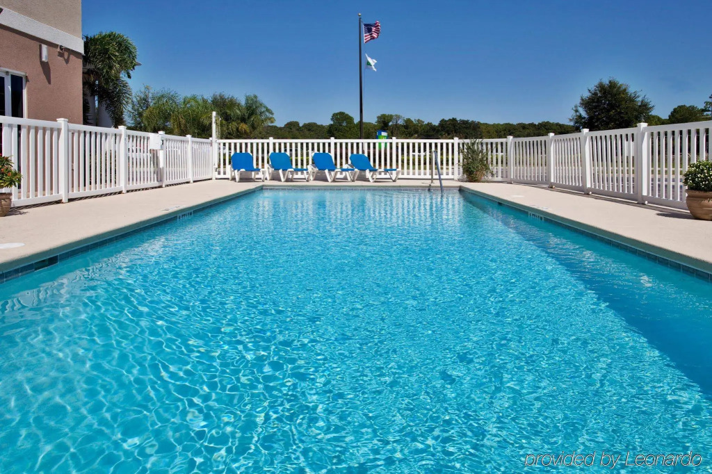 Holiday Inn Express & Suites Tavares by IHG