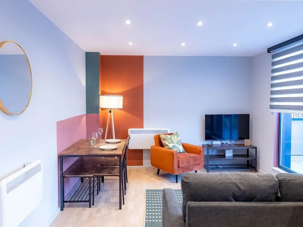 Victoria Park Vista One-bedroom by Sojo Stay