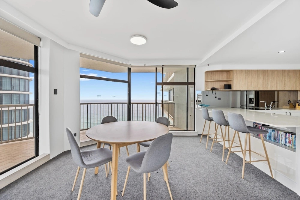 Lvl 30 - 2BRM Ocean Outlook Retreat