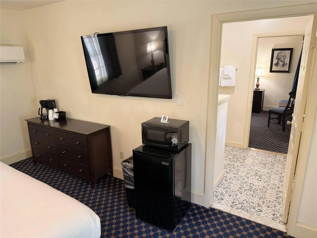 Princess Anne Hotel, SureStay Collection by Best Western